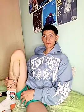 heyy_noah11 live sex cam