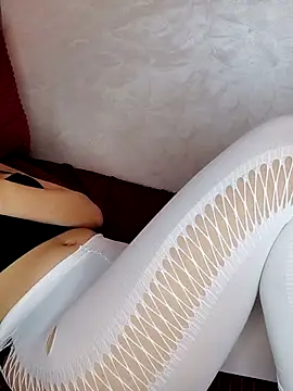 -The_Bee-'s cam snapshot