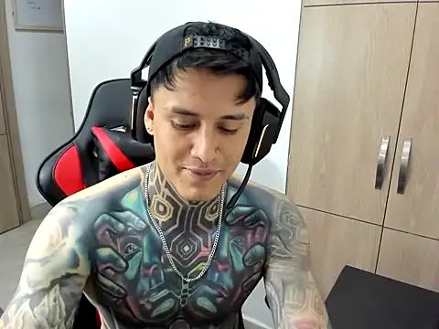 Chrissblack's cam snapshot