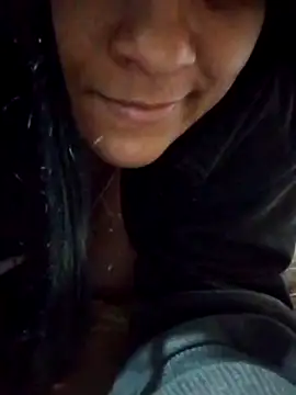 srtsara live sex cam