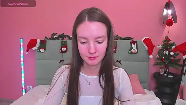 LoraSunnyy's cam snapshot