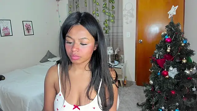 charlott7 live sex cam