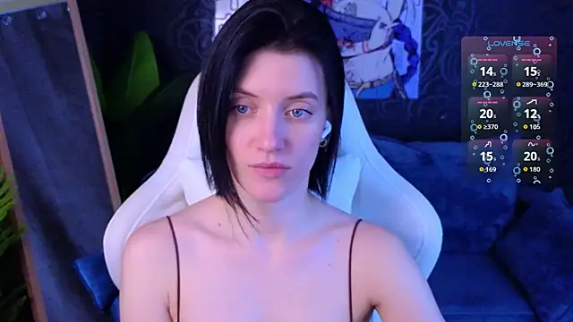 roxy_riot_'s cam snapshot