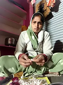 Pooja_shre live sex cam