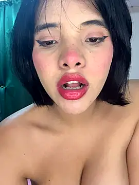 Ada_sienn live sex cam