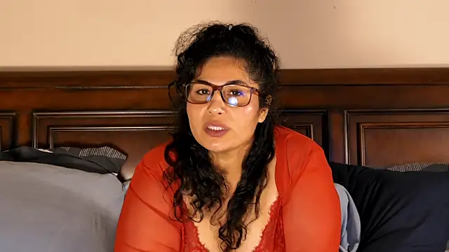 juicyteacher live sex cam