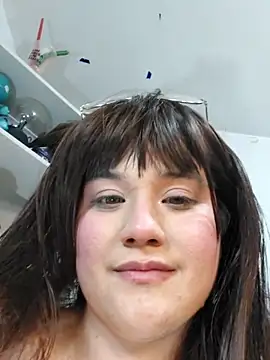 ItsNaiixa live sex cam