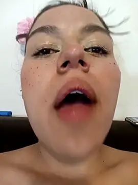 Danni_shy's cam snapshot