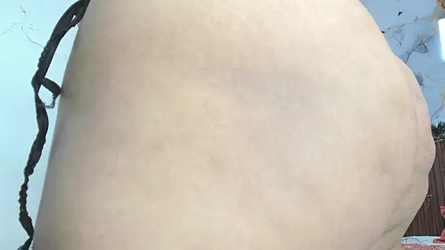 Cloe_35's cam snapshot