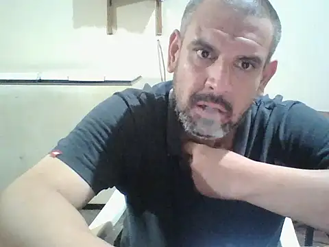 Rodrigo1411 live sex cam