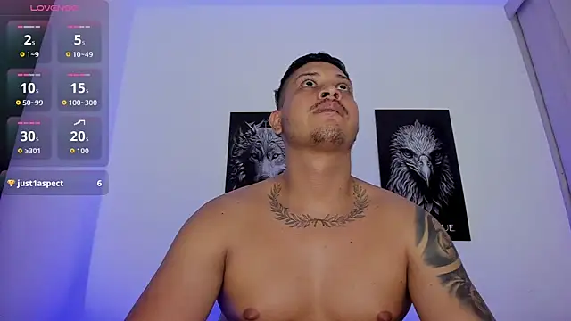 JohanSmith live sex cam