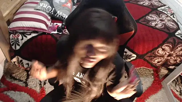 sexyjustin202 live sex cam