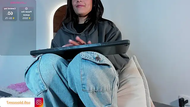 Sofi_Blossom live sex cam