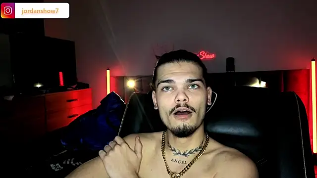 JordanShow live sex cam