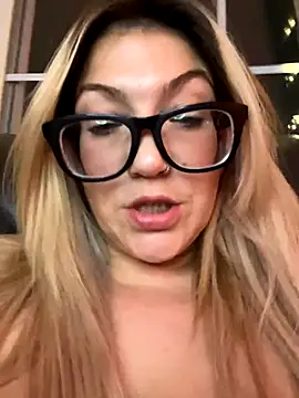 LittleMissEeve live sex cam