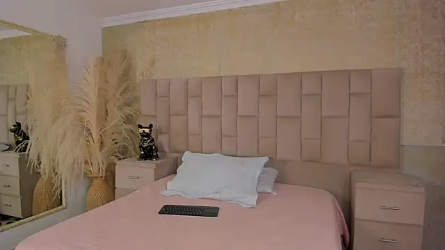 CamilaOrtiz_'s cam snapshot