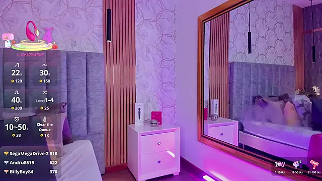 sarahyessica's cam snapshot