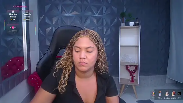 Cristal_War's cam snapshot