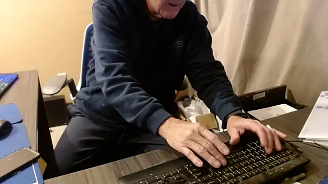 olderandwiser2 live sex cam