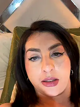 LlianneDiamond1's cam snapshot