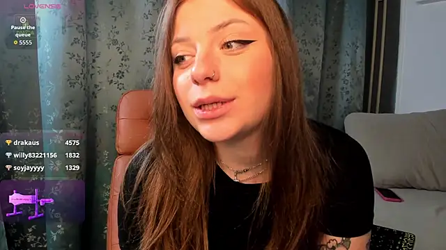 Naomi_Urban live sex cam