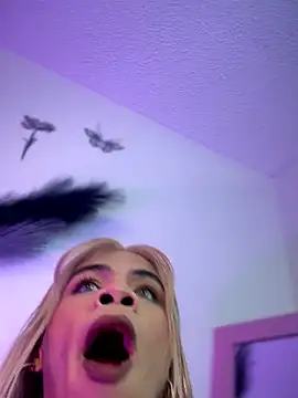 Katy_bratz_ live sex cam