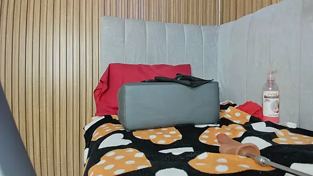 TiifanyGrey live sex cam