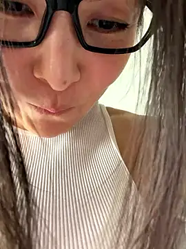 LaudingElastase live sex cam