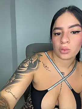 Emily_Kurth23 live sex cam