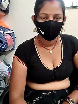 Hotcouplepriya's cam snapshot