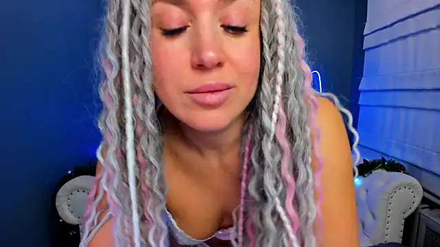 rock_n_roxy's cam snapshot