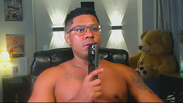 LEONHDZ live sex cam