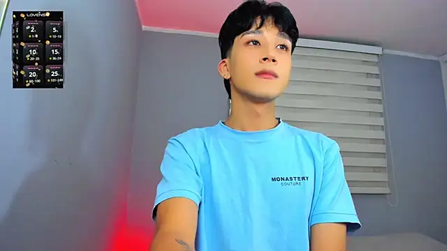 tom_Howard live sex cam