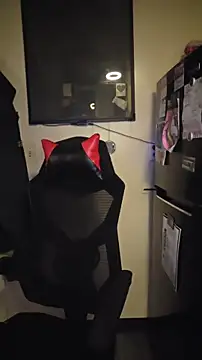 KrazyLegz's cam snapshot