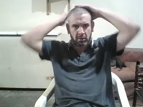 Rodrigo1411 live sex cam