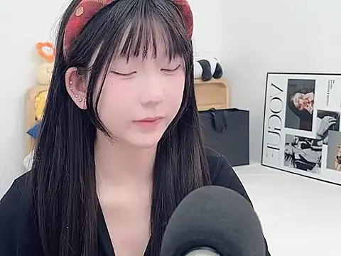 lnua-lnua's cam snapshot