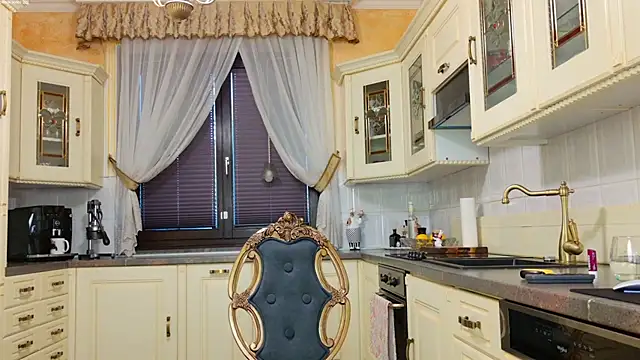 TUNDEROSE1 live sex cam