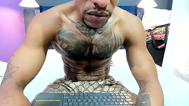 Salomon_koude live sex cam