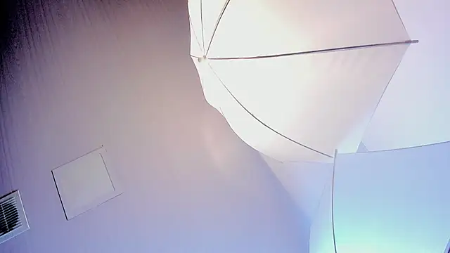 Alana_cox_'s cam snapshot