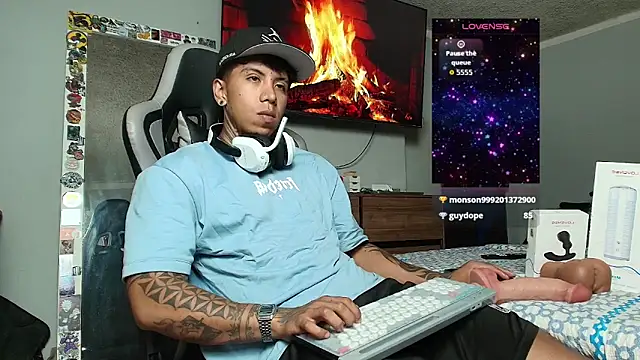 Nickhot0609 live sex cam