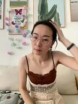 you-005's cam snapshot