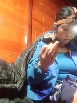 Amiluli's cam snapshot