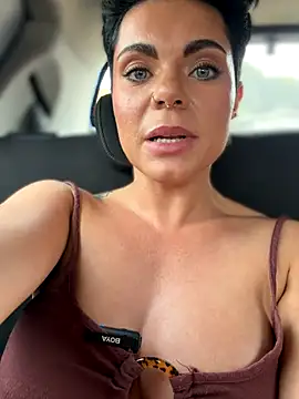 LukeLouHarvey live sex cam