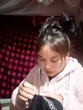 Alice-567's cam snapshot