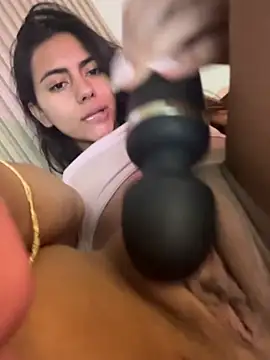 Lilybeeth live sex cam