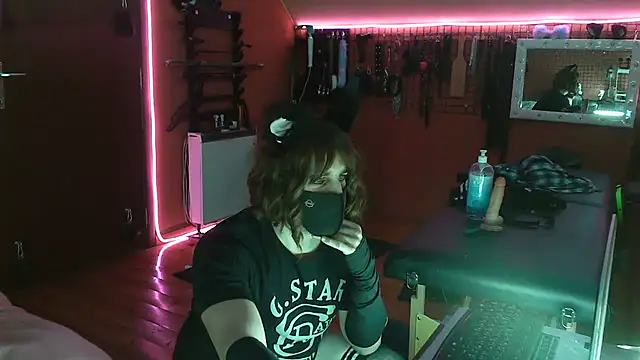 Ginny-the-bdsm-nympho live sex cam