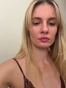 DashaDaiz's cam snapshot