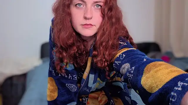 ENGLISHEMILY_69's cam snapshot