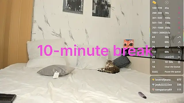 SophieRayne live sex cam