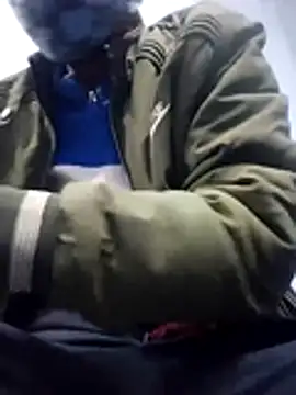 YourTarzan's cam snapshot